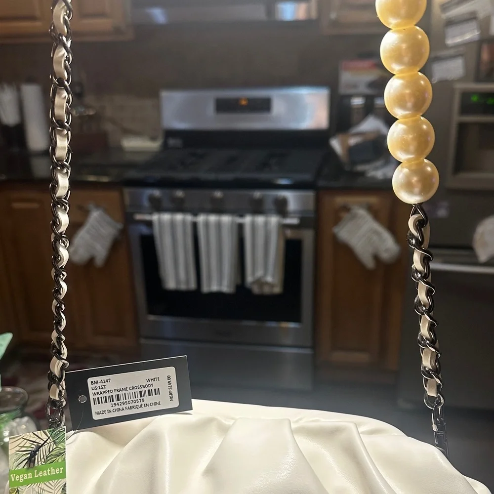 Chic White Leather ShoulderBAGDLEY MISCHKA - Picture 4 of 4